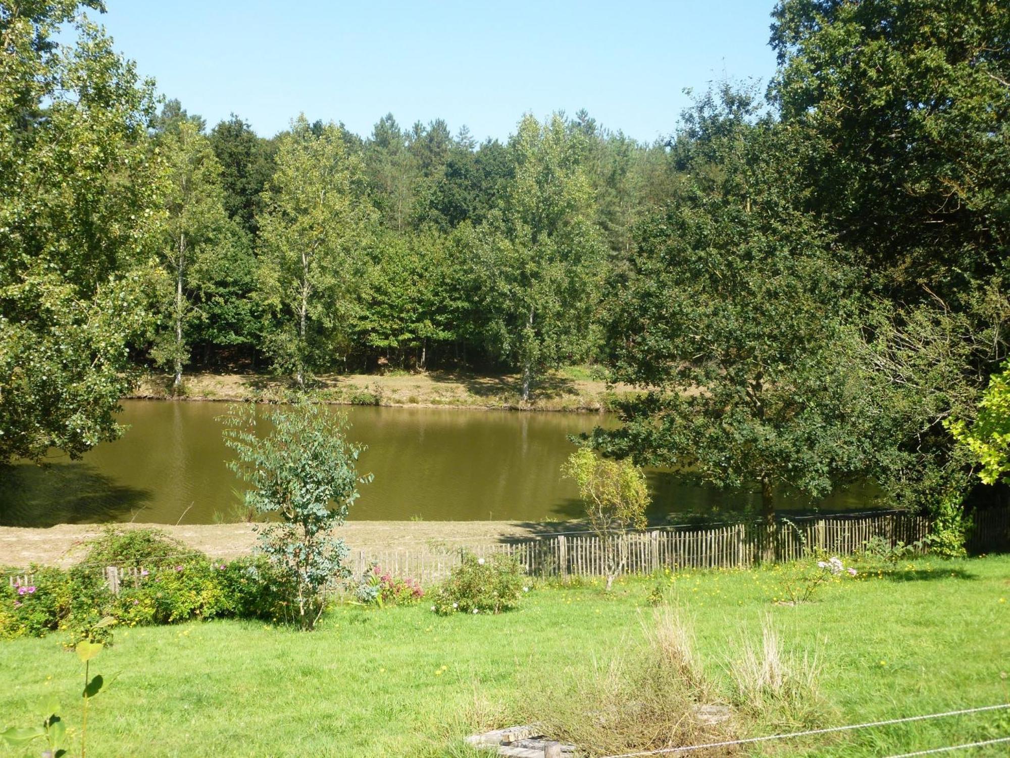 Chambres D'Hotes Logis De L'Etang De L'Aune Iffendic Buitenkant foto